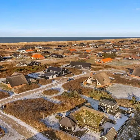 Oskar - 300m From The Sea By Interhome *