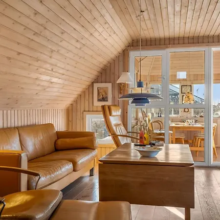 Oskar - 300m From The Sea By Interhome Semesterbostad *